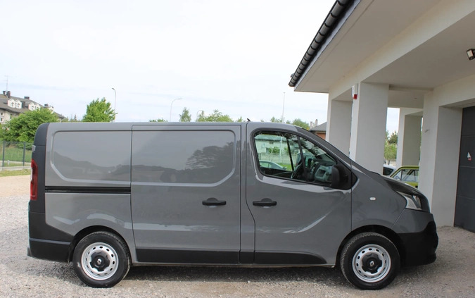 Renault Trafic cena 42700 przebieg: 227000, rok produkcji 2015 z Radomsko małe 211